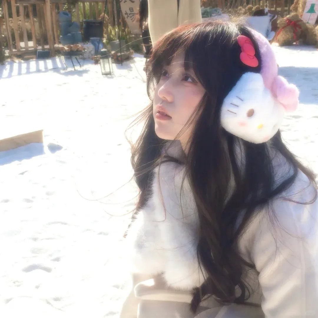 九尾藏不住